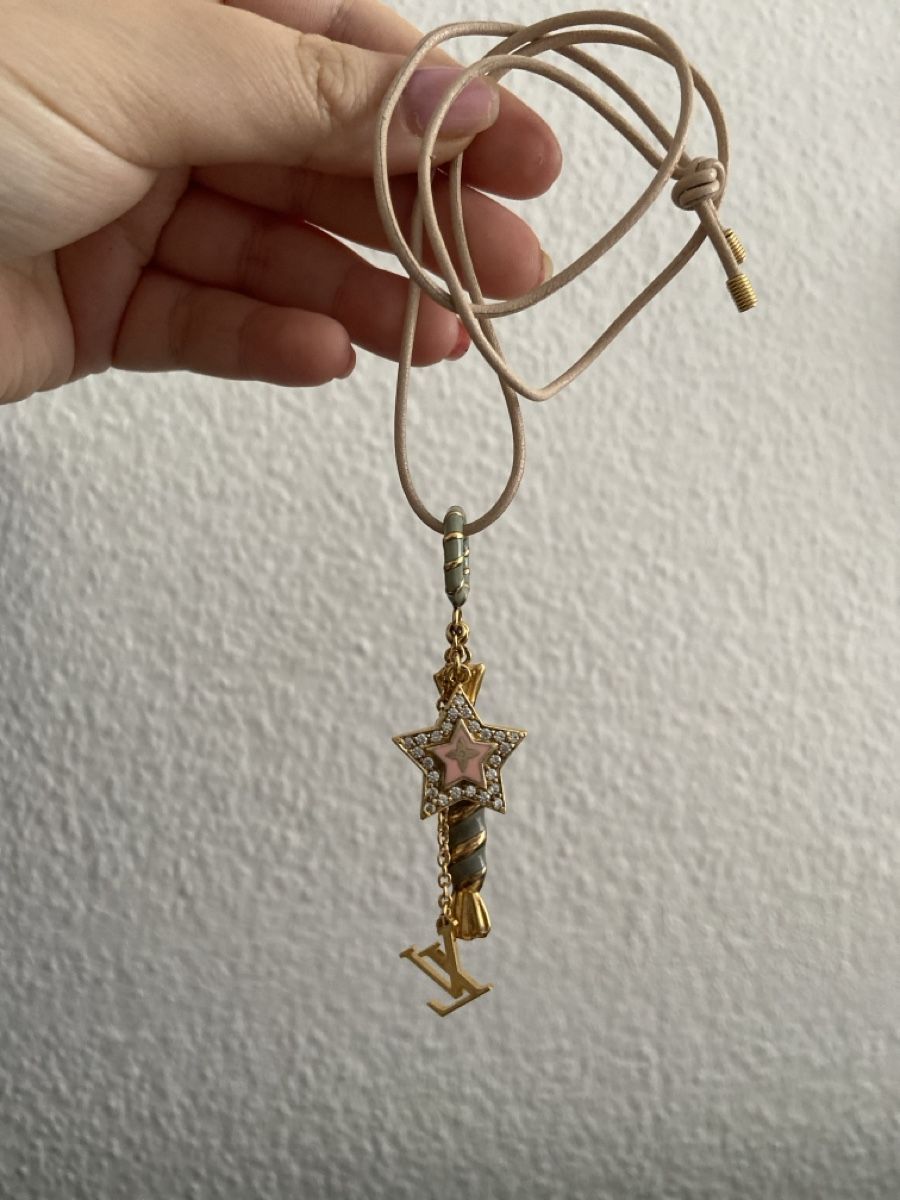 Louis Vuitton Ciondoli: Pendentif Louis Vuitton – Usato da Montreux venduto da Perledor 6