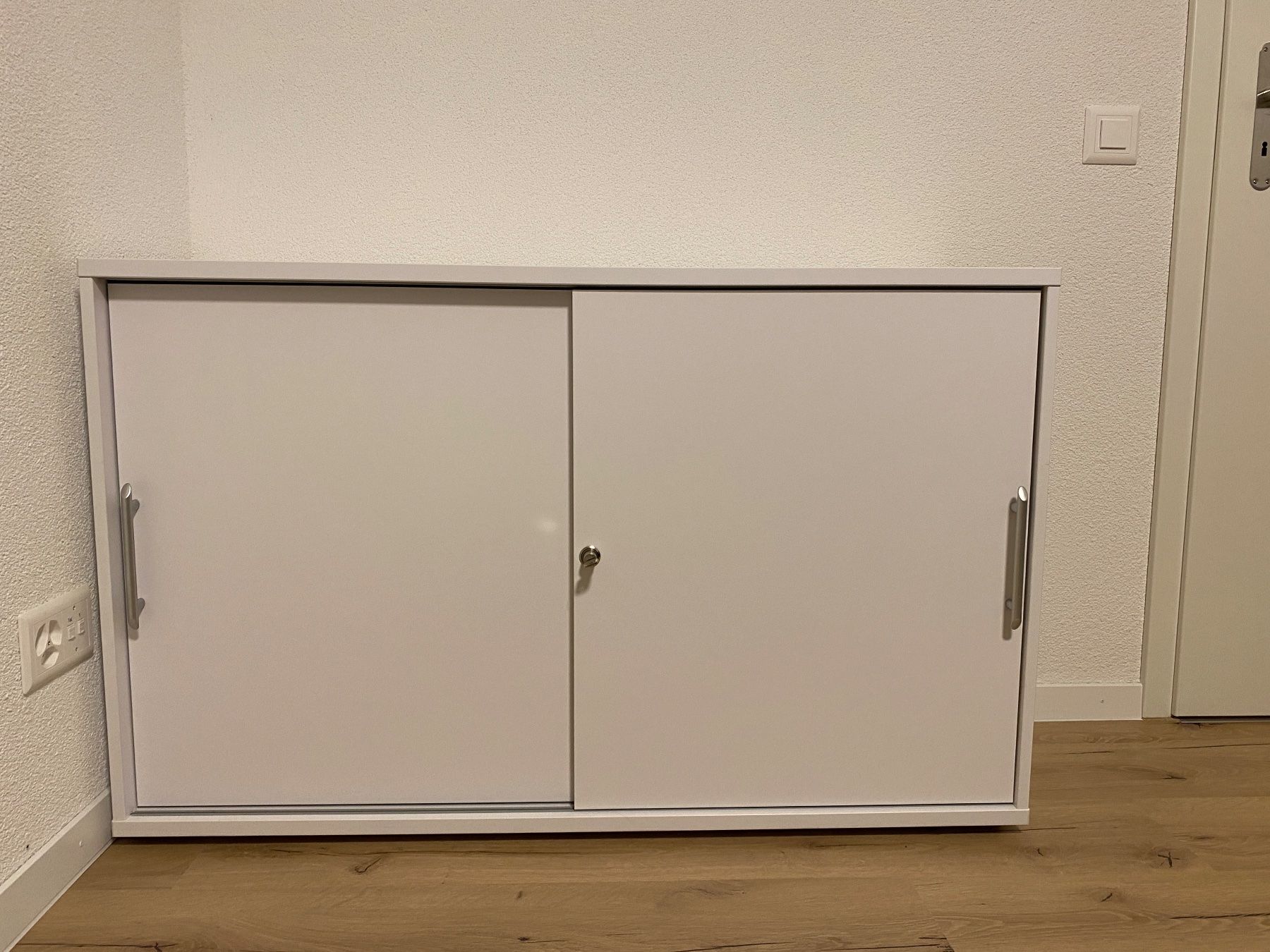 Armadi: Aktenschrank – Nuovo (secondo la descrizione) da Boniswil venduto da Andrino_1