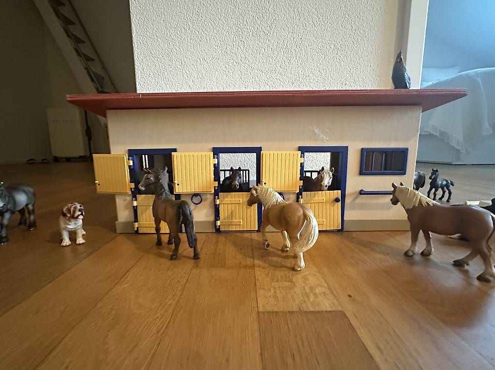 Giocattoli: SCHLEICH - Pferdehof – Usato da Sisseln AG venduto da mar_f279 2