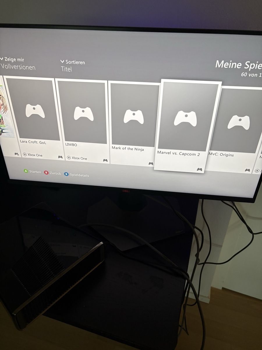 Microsoft Console: Xbox 360 Slim + 2 Controller + HDMI + viele Games – Usato da Aarau venduto da ruedinho 4