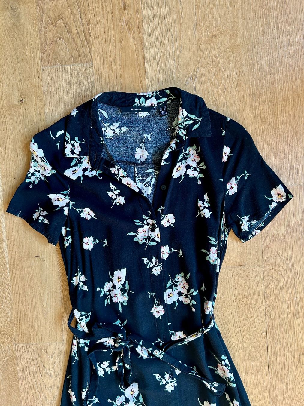 Vero Moda Kleider: Robe été légère viscose XS – Gebraucht aus Martigny von m_juli 1