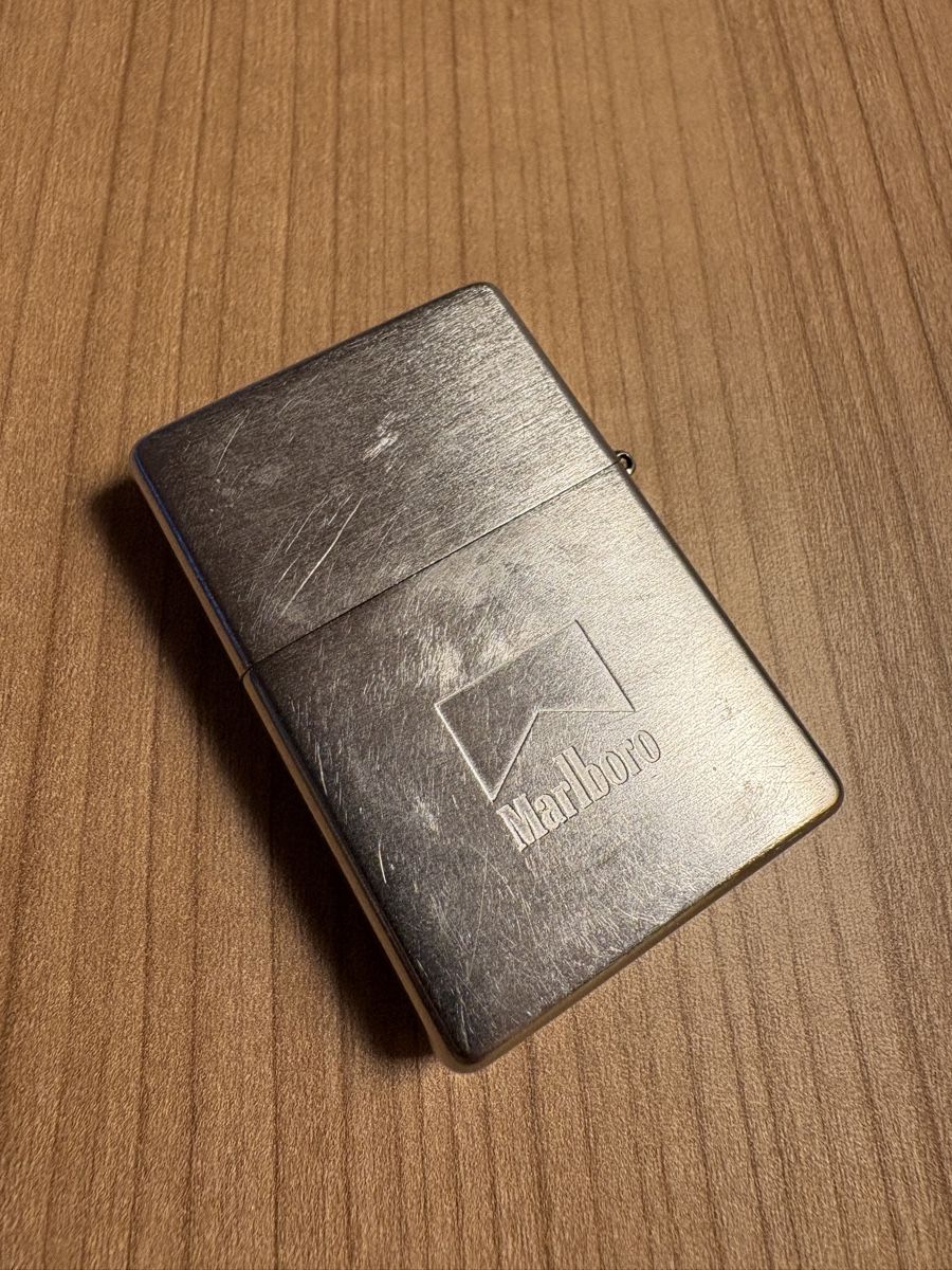 Zippo Briquets: ZIPPO Marlboro Poker – D'occasion à St-Pierre-De-Clages par chapje 1