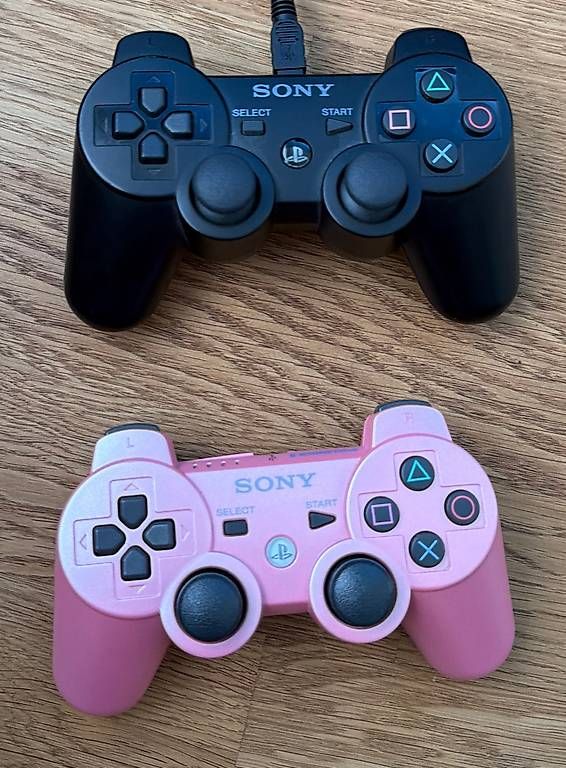Konsolen:  PlayStation 3 Super Slim Set /2 Controller /14 Spiele – Gebraucht aus Küssnacht am Rigi von and_8hjj 4