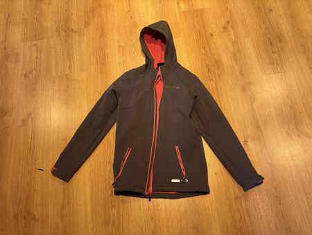 Trevolution Softshell Jacke, Top Zustand, Grösse 176!