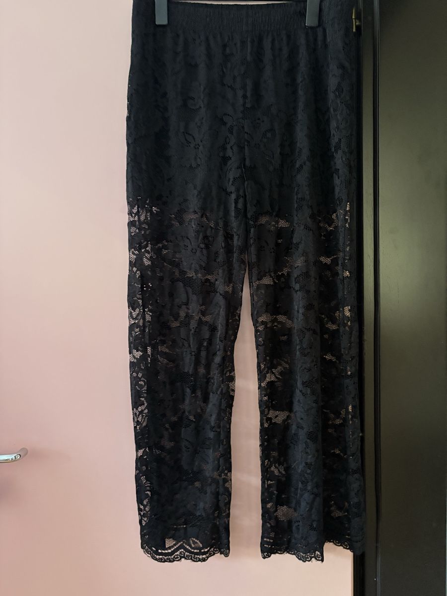 Pantaloni: Pantaloni donna pizzo nero  – Usato da S. Antonino venduto da FedeKikka88