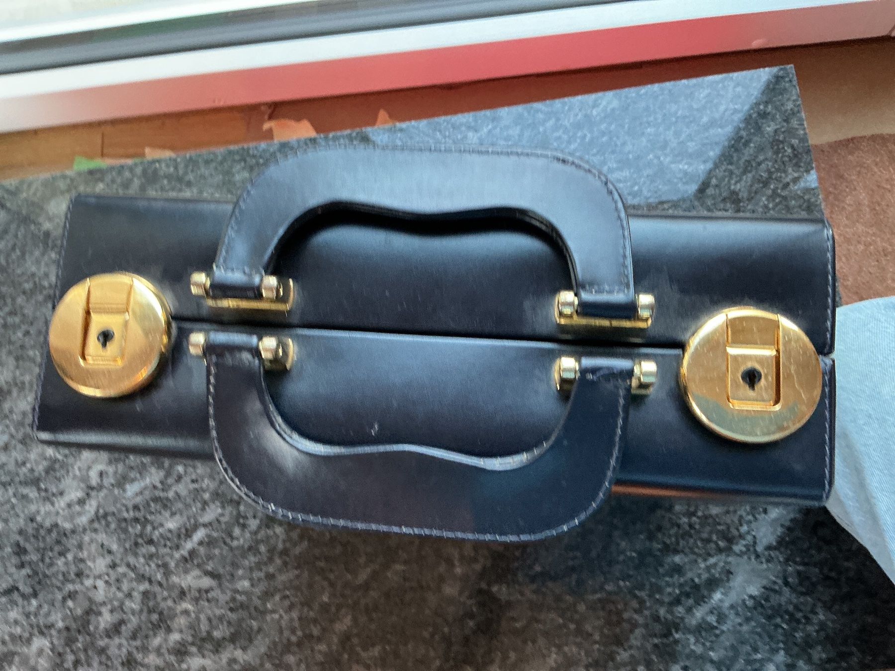 Valigie & Borse: Schwarze Aktentasche aus Kunstleder – Usato da Romanshorn venduto da RibauxM 1