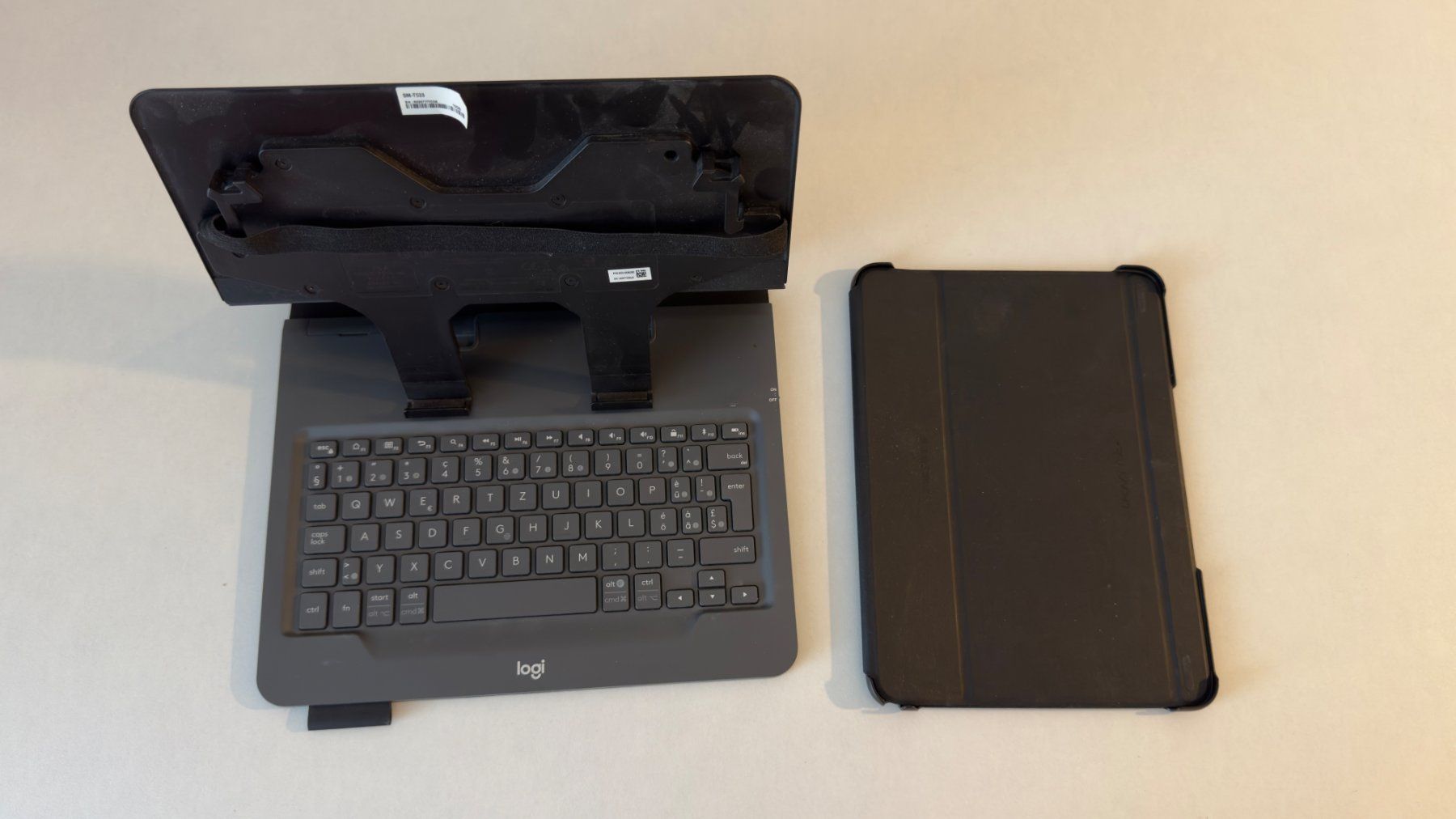 Samsung Tablettes PC: Samsung Galaxy Tab 4 avec clavier – D'occasion à Givisiez par seller07 2