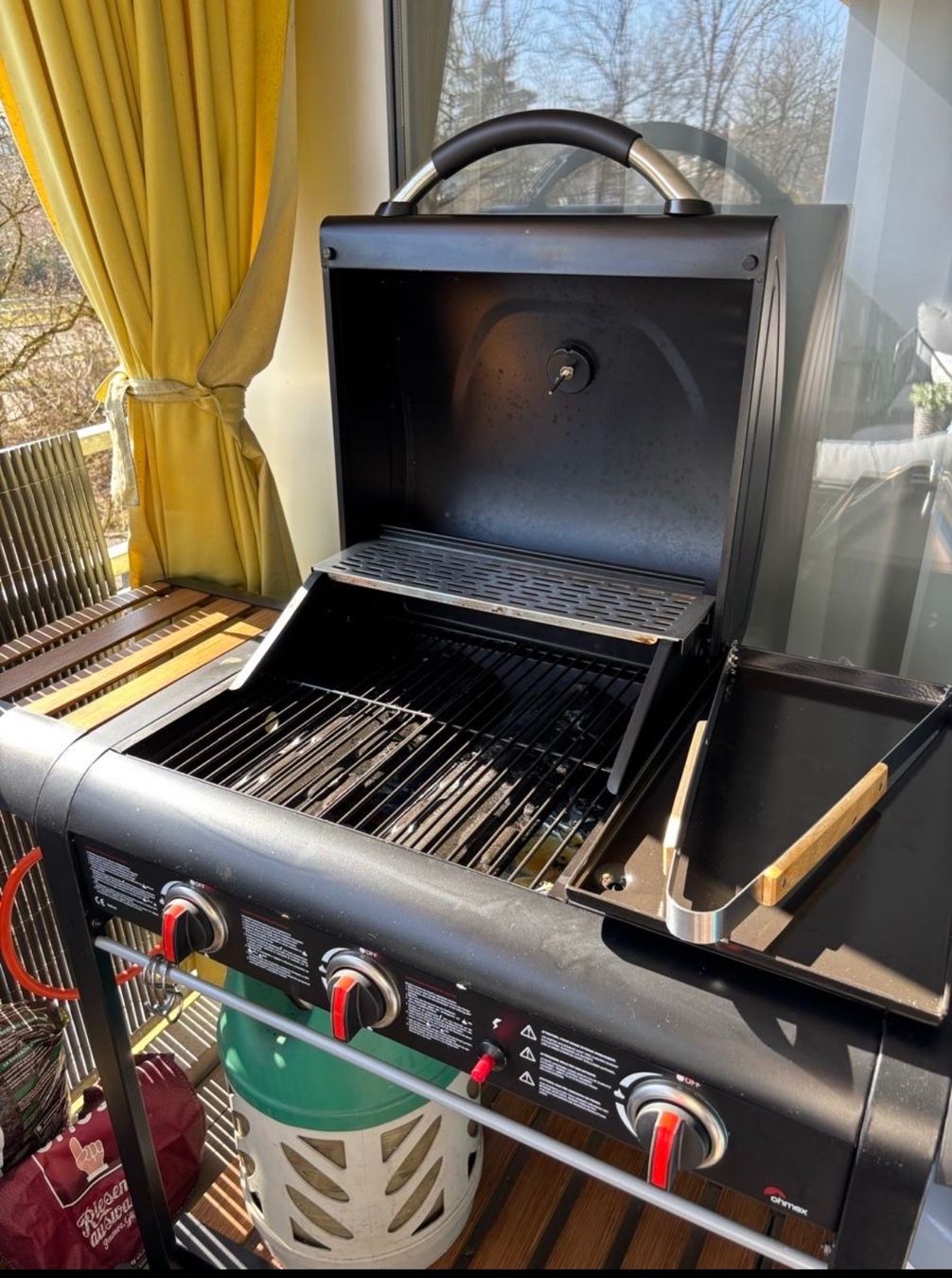 Ohmex Grills: Ohmex Gasgrill mit4 Brenner TOP! – Gebraucht aus Zug von piz_5n7p 2