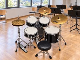 Yamaha Stage Custom mit Becken, Hardware und Hocker