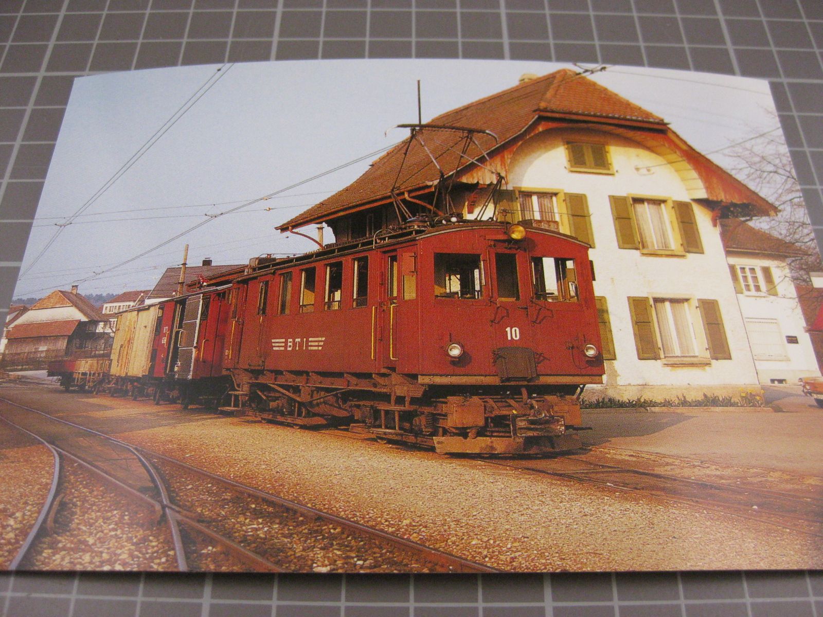 Cartoline postali: AK Täuffelen Bahnhof mit Zug – Nuovo (secondo la descrizione) da Malters venduto da Marosko
