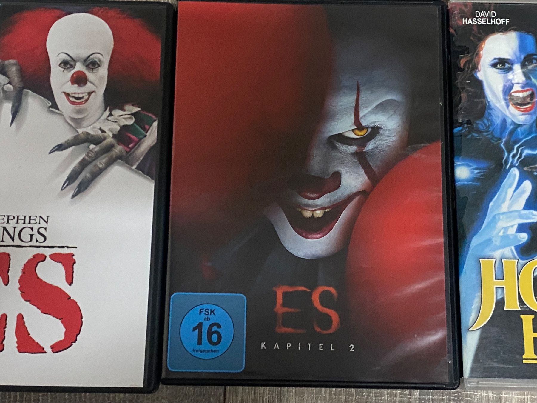 Alle DVDs: ES – Gebraucht aus Muri b. Bern von AdidasCollector 6