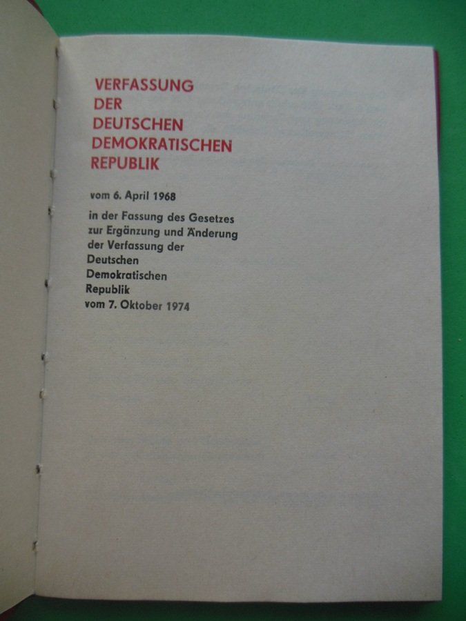 Libri: DDR - Verfassung der DDR – Usato da Zwillikon venduto da Boban69 1