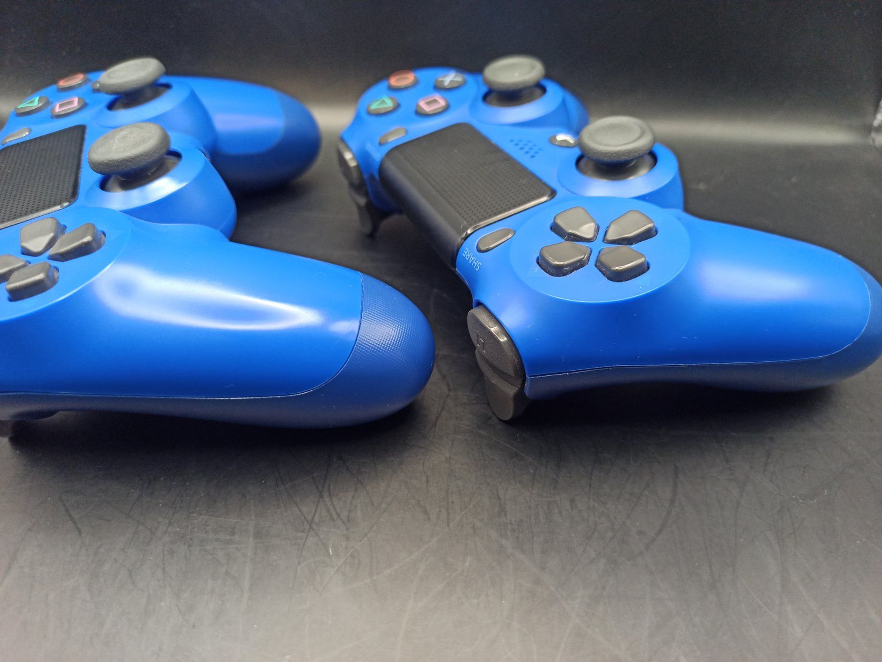 Controller: 2 x Original Controller Sony PS4 Wireless DualShock 4 BLAU – Usato da Oberweningen venduto da mar_87mx 4