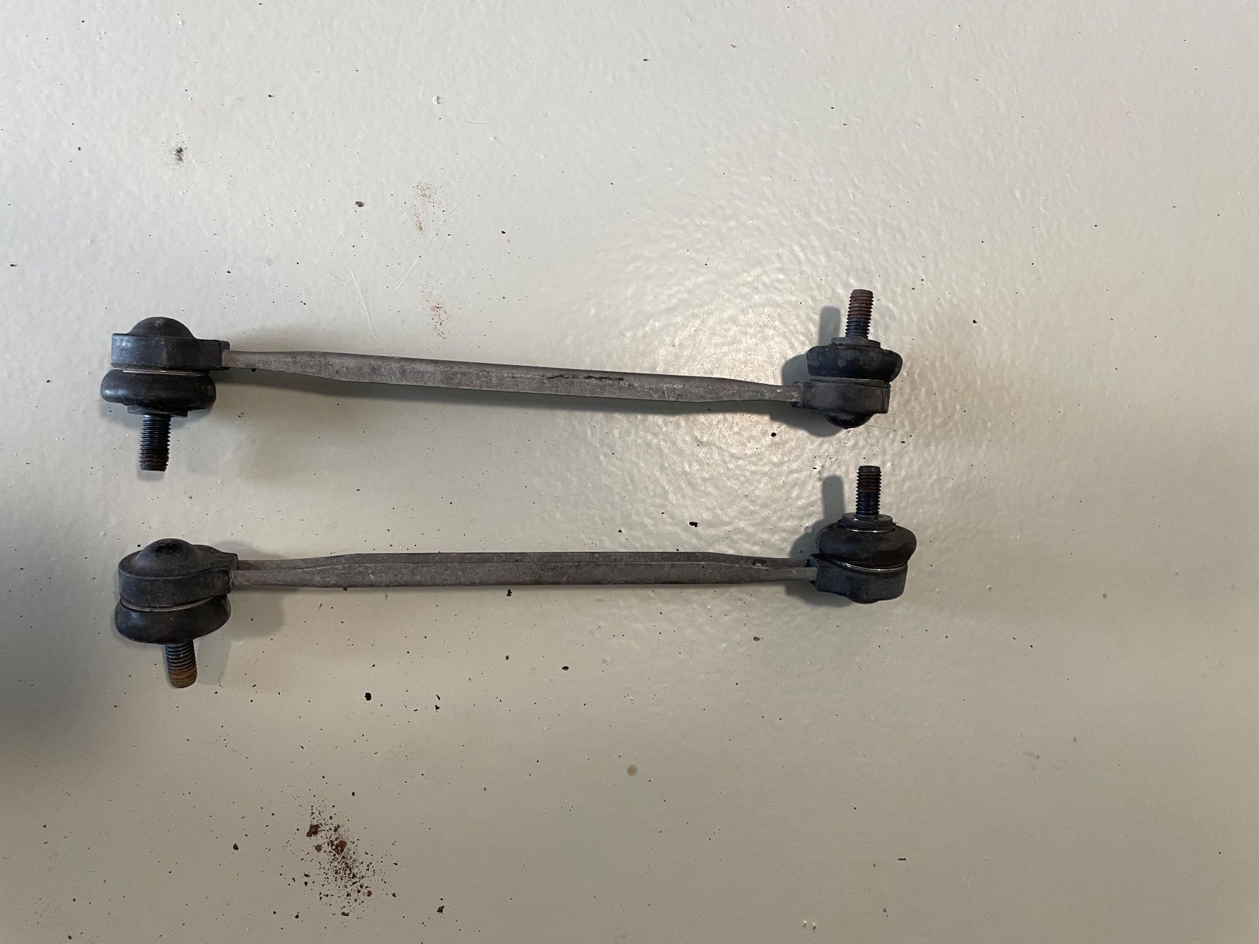 Tutti pezzi di ricambio auto: Audi S1 8X Koppelstangen Stabilisator – Usato da Necker venduto da mar_dw27