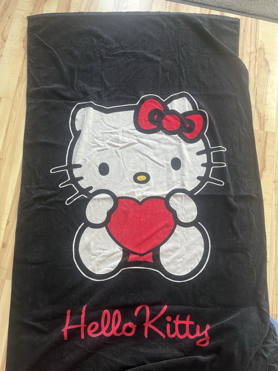 Hello Kitty Teli da bagno: Asciugamano Hello Kitty – Usato da Davesco-Soragno venduto da Marti3011