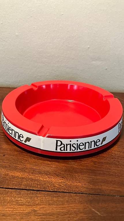 Portacenere: Portacenere Parisienne – Usato da Vezia venduto da Curzio83