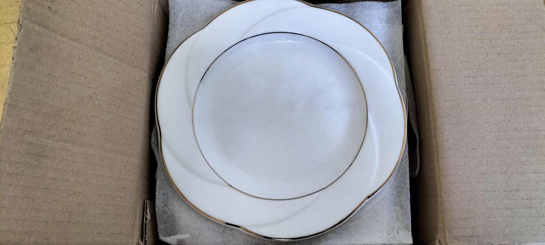 Set di piatti: Kaffe set 12 x + 12 teller 21 cm – Usato da Zürich venduto da Cocoju09 1
