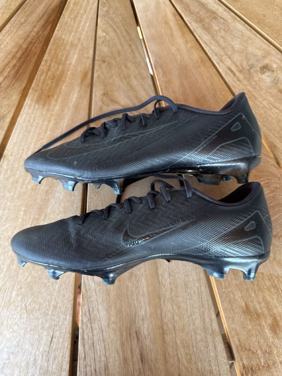 Nike Herrenschuhe: Fussballschuhe Nike – Gebraucht aus Steinhausen von Adamster
