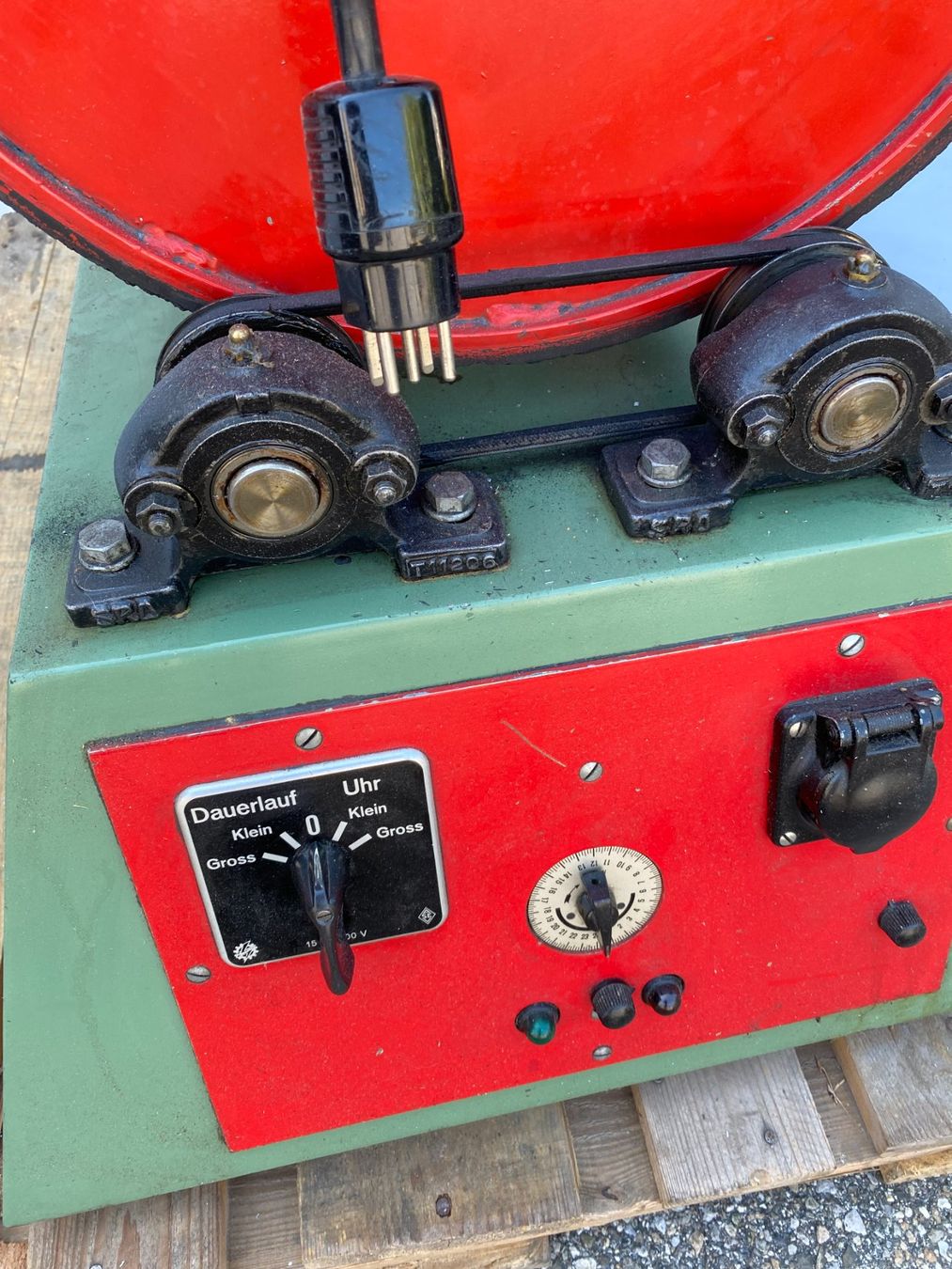 Tutte le macchine: Rotol Oetiker   machine à TROWALISER – Usato da Cortaillod venduto da cri_hw2g 1