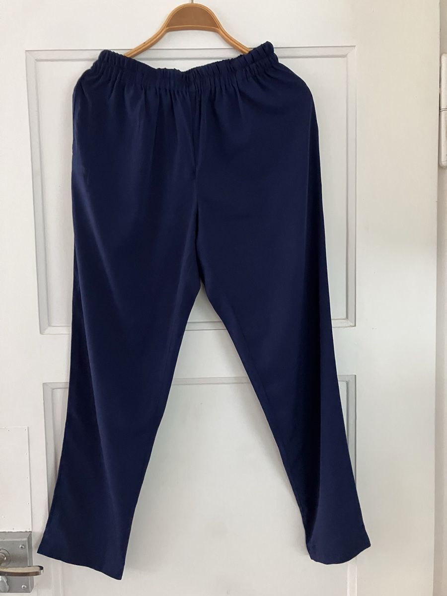 Hosen: Seidenhose Gr. M NEU – Neu (gemäss Beschreibung) aus Dübendorf von katide