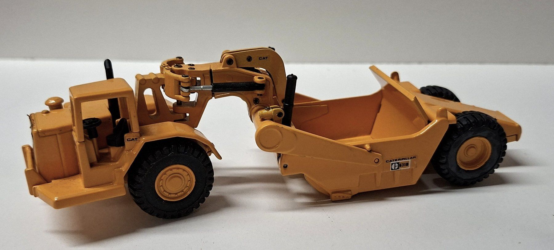 Joal Modellautos: Joal 219 - Cat Scraper "Schürfkübelwagen" – Gebraucht aus Cheseaux-Noréaz von effemi 1