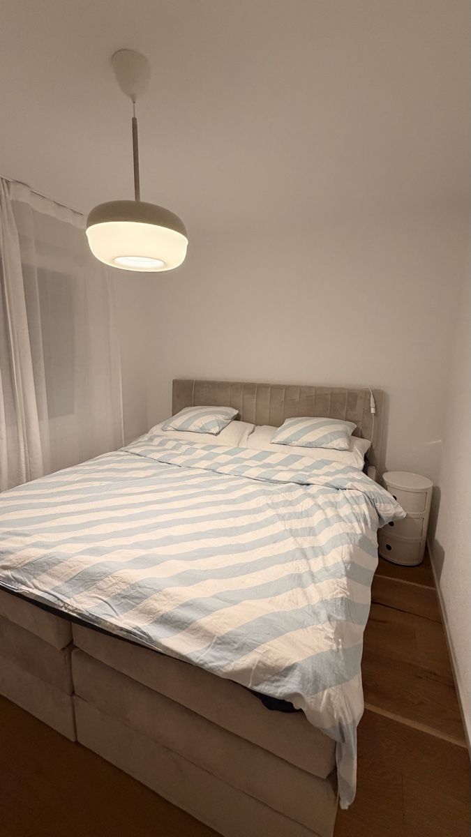 Betten: Boxspringbett 180x200 – Gebraucht aus Nidau von nin_5gk2
