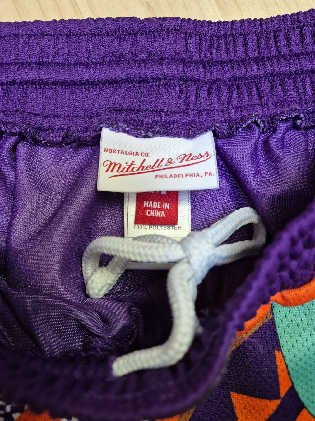 Pantaloni: Mitchell & Ness NBA Shorts Phoenix Suns Grösse M – Nuovo (secondo la descrizione) da St. Gallen venduto da CaliSunshine 2