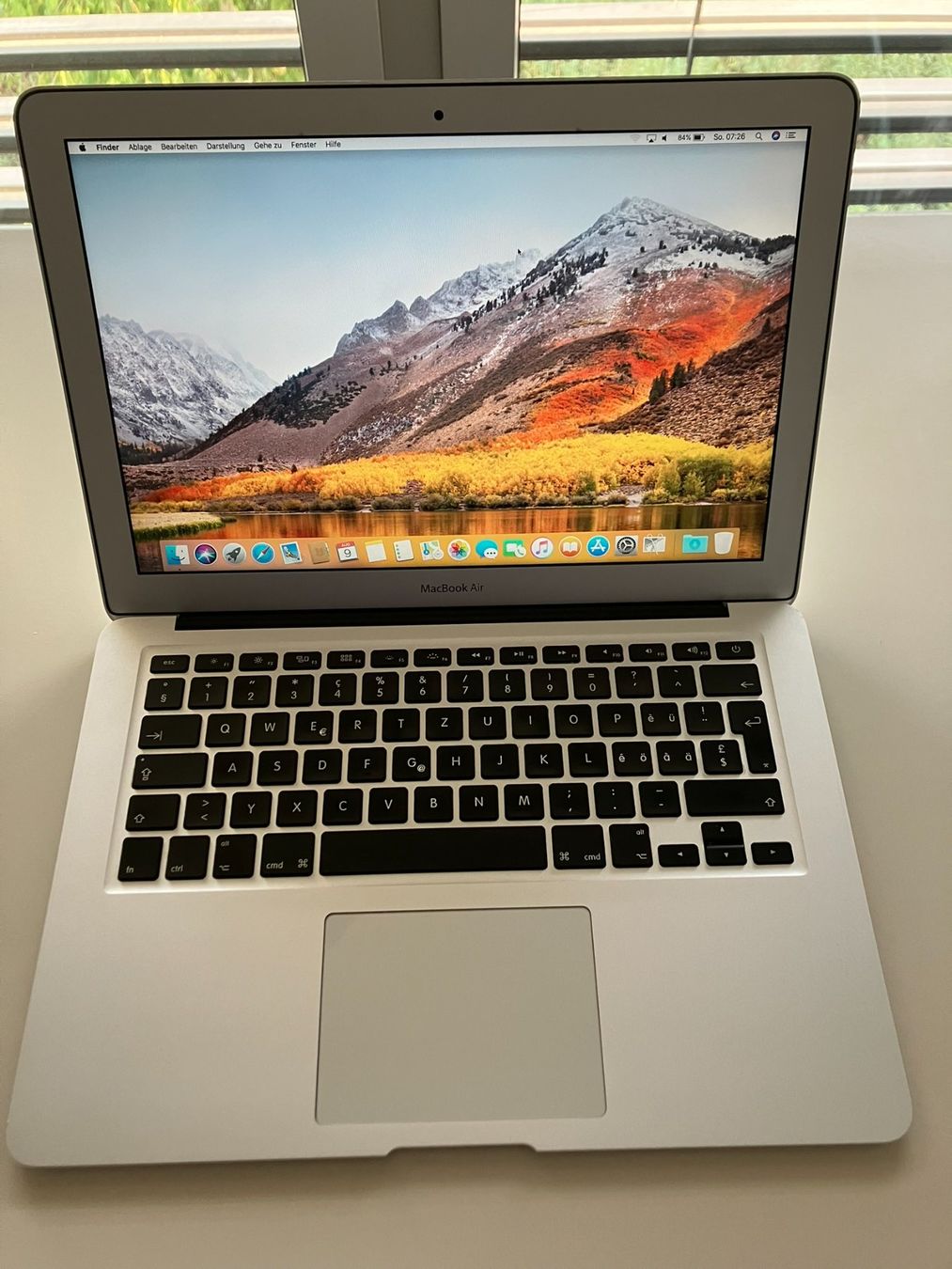 Apple Notebook: MacBook Air 13" mid 2011 / 4GB / 128GB SSD – Usato da Meisterschwanden venduto da Discus0