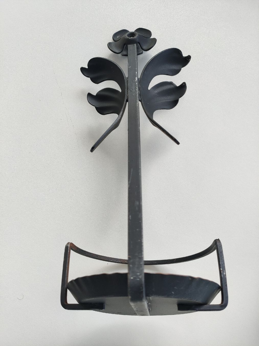 Eisenwaren: Blumenhalter zum aufhängen Metall mit Topf - Vintage Design – Gebraucht aus Gipf-Oberfrick von minini 2