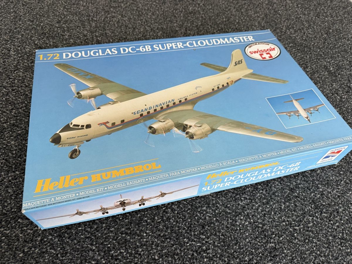 Kit di modellismo & Modellini statici: Douglas DC-6 B – Nuovo e nell'imballaggio originale da Lufingen venduto da Roeller