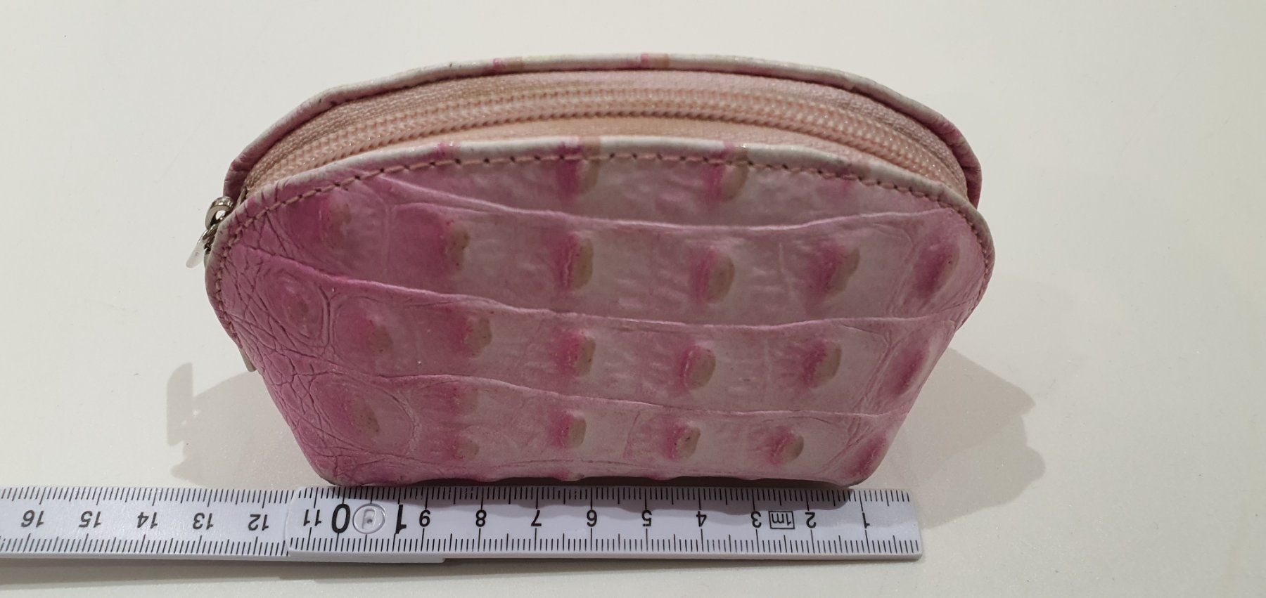 Borse: Pouch / Beutel rosa Kroko-Prägung Leder – Usato da Jona venduto da VivianPatrick 4