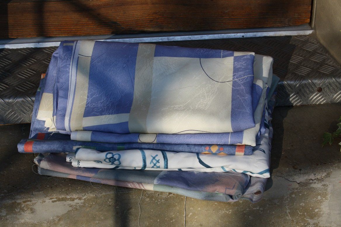 Tessuti: Nähstoff in blau ca 7kg neu – Nuovo (secondo la descrizione) da zuchwil venduto da parson65 1