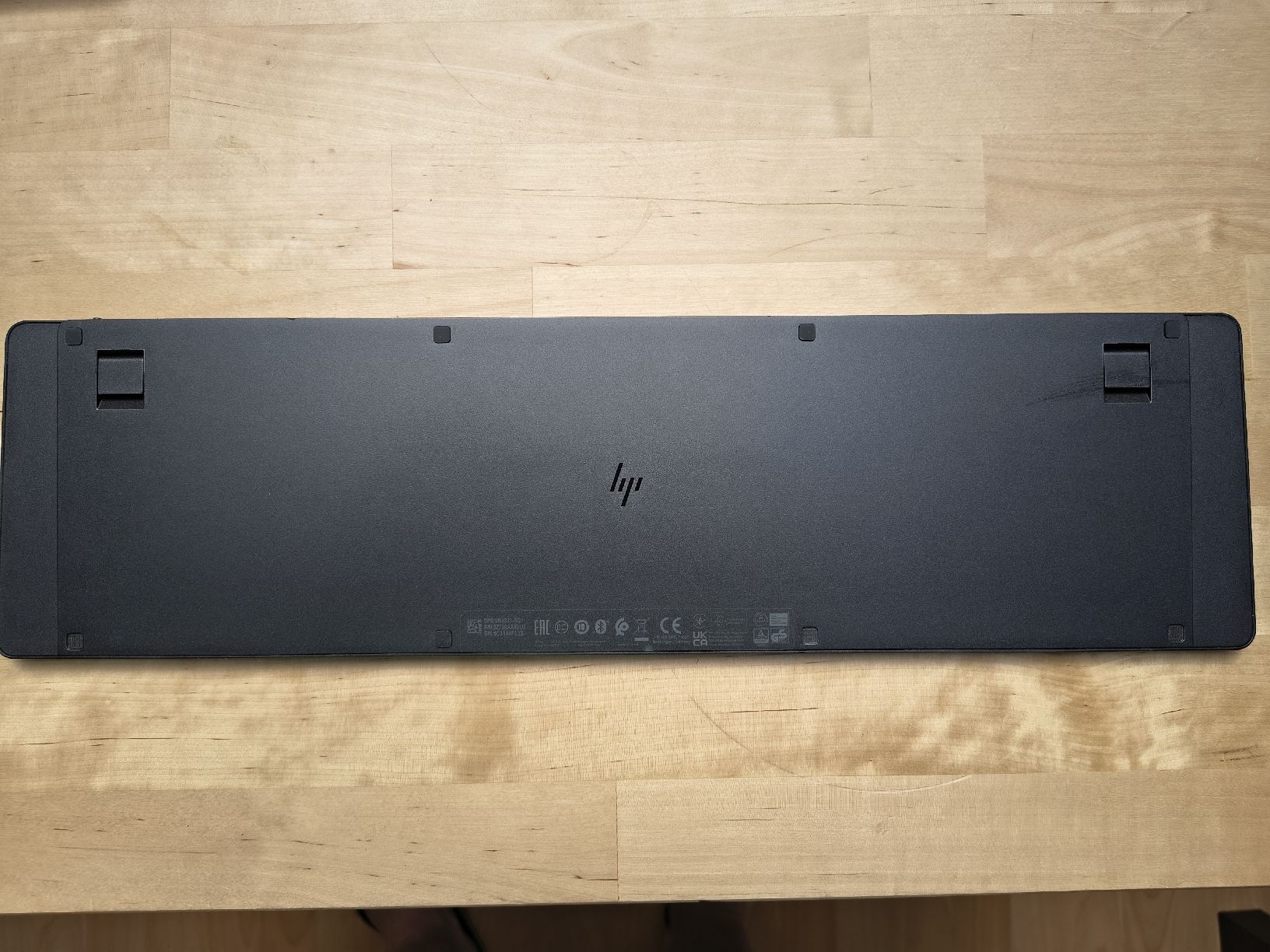 Hewlett Packard Tastiere: Swiss Bluetooth keyboard HP 975 Business – Usato da Rebstein venduto da sho_7yky 1