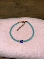Armband mit blauem Nazar Auge