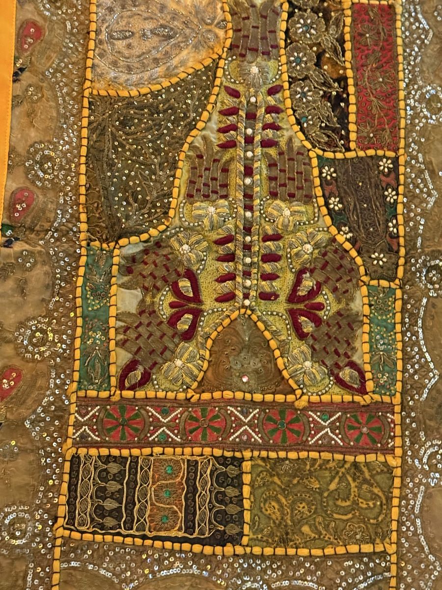 Poster & Bilder: Indische wand Bild , bestickte handgemacht – Neu (gemäss Beschreibung) aus Egnach von A.Homburger 1