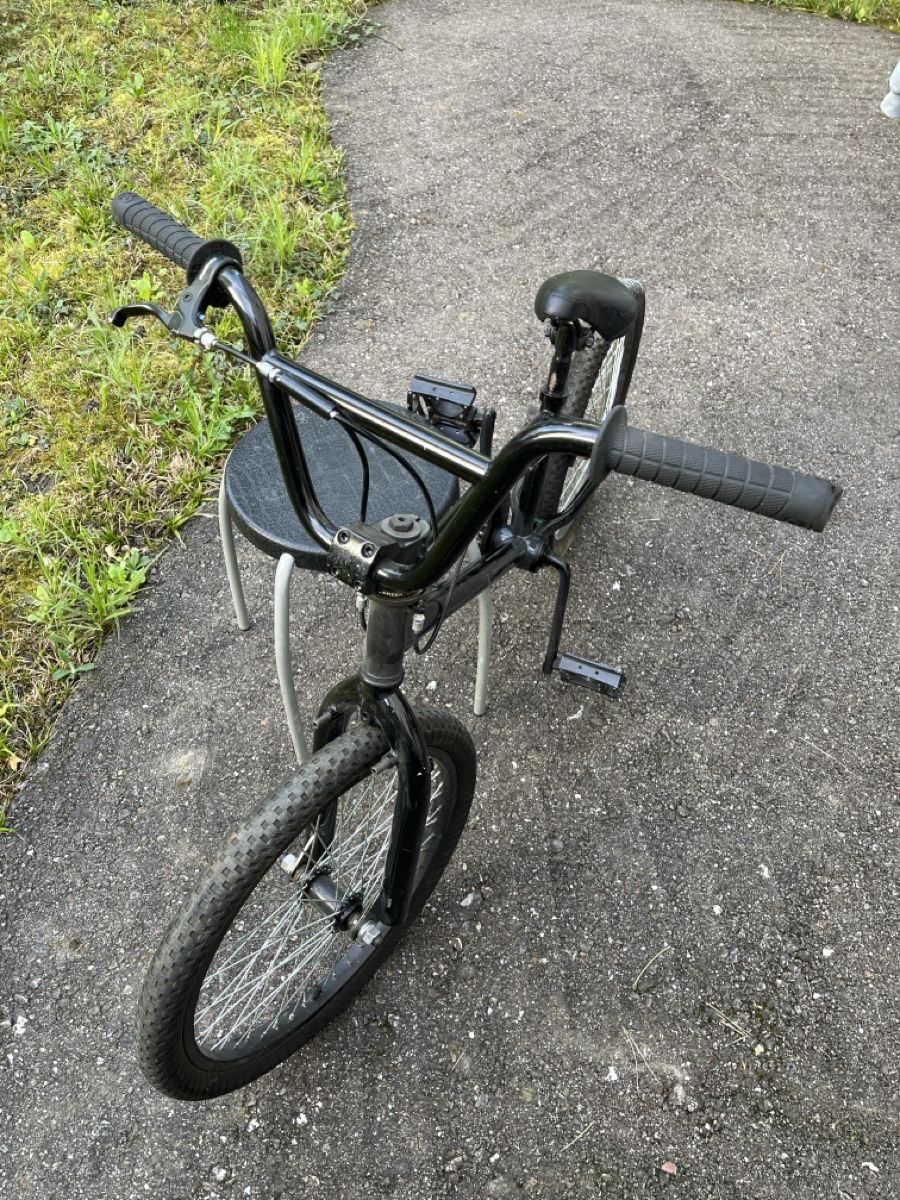 Velos: BMX Fahrrad Velo – Gebraucht aus Basel von Buechermensch 3