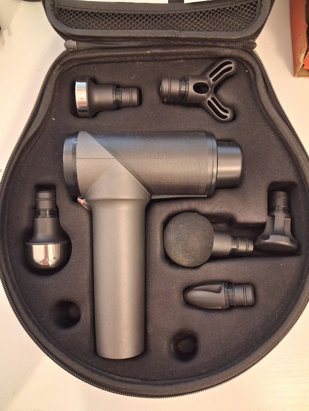 Dispositivi per massaggi: Massagepistole VITAGUN M Model 15-160W  – Usato da Effretikon venduto da SEMOUNA 1