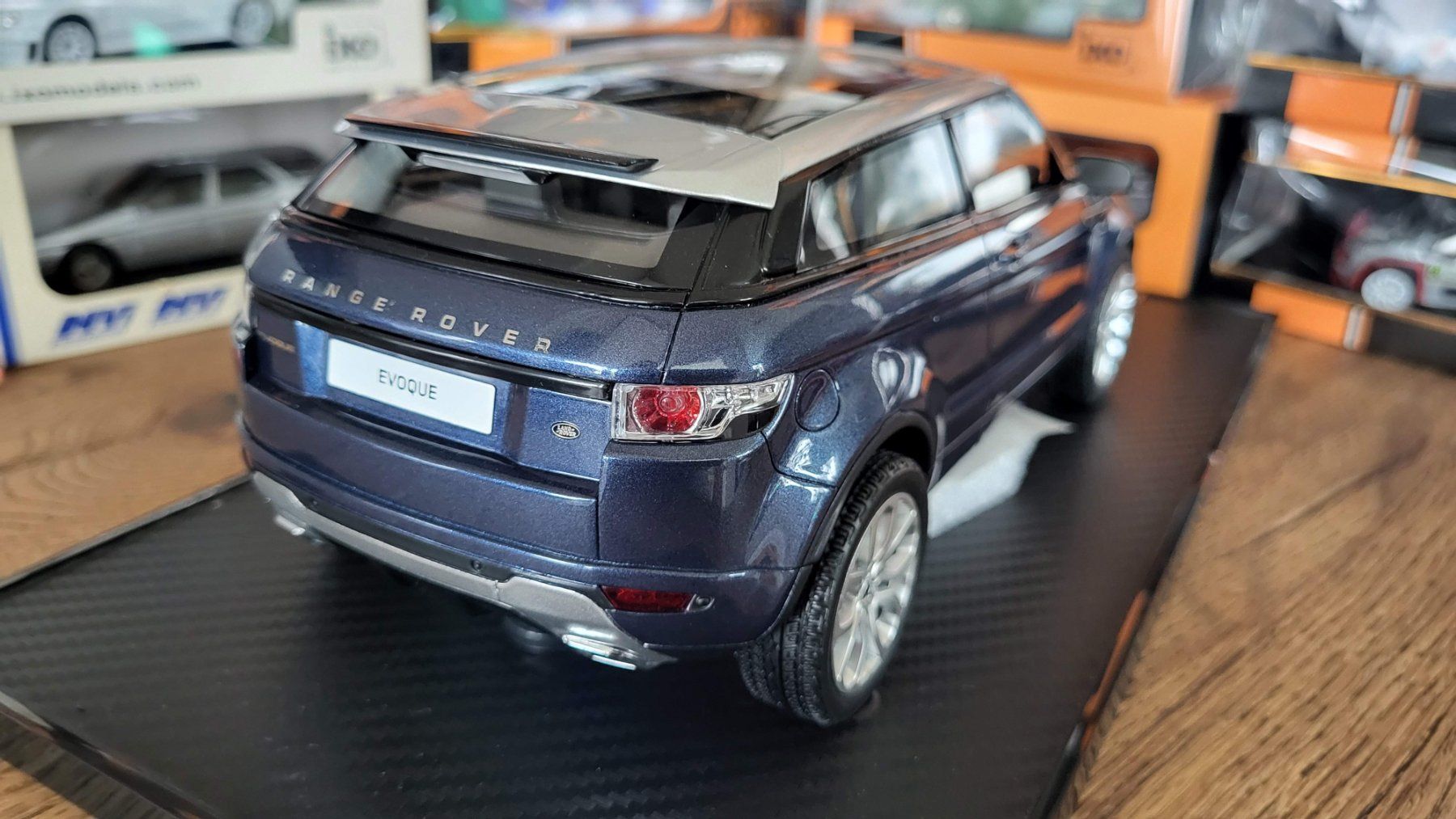 Voitures modèles: Range Rover Evoque 2011 1:18 Century Dragon – D'occasion à Rothrist par Juana5 3