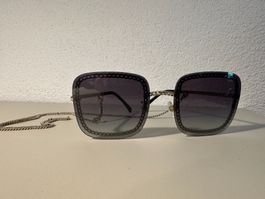 CHANEL Sonnenbrille mit Chanelkette und alle Etuis - TOP