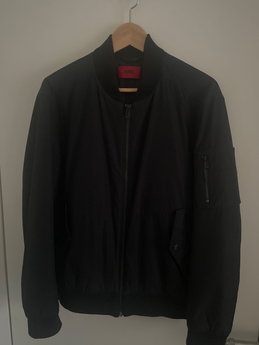 Hugo Boss Giacche: Hugo Boss Jacke – Nuovo (secondo la descrizione) da Oberwil BL venduto da Valentina99