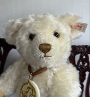 Steiff Museumsbär 2000 Grösse 32 cm weis mit Porzellan
