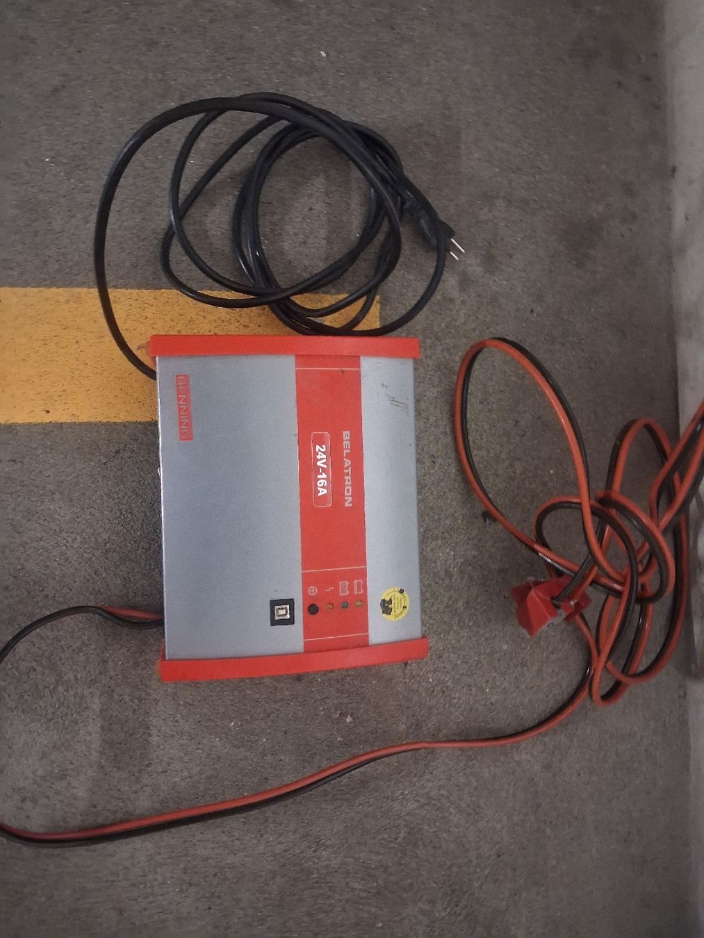 Chargements: ladegerat  24 v  – D'occasion à Wohlen AG par ang_xy8w 2