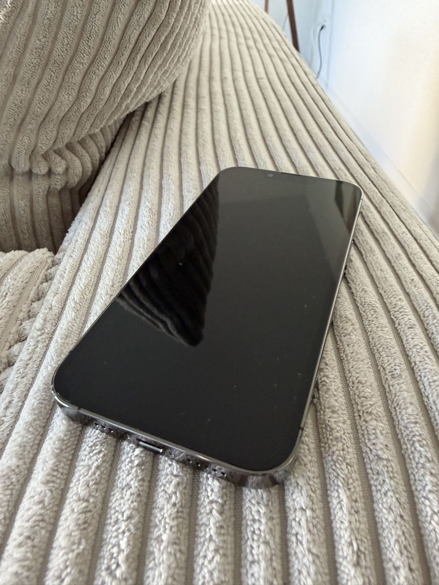 Apple Portables: Iphone 13 pro – D'occasion à Eiken par DanoO. 4