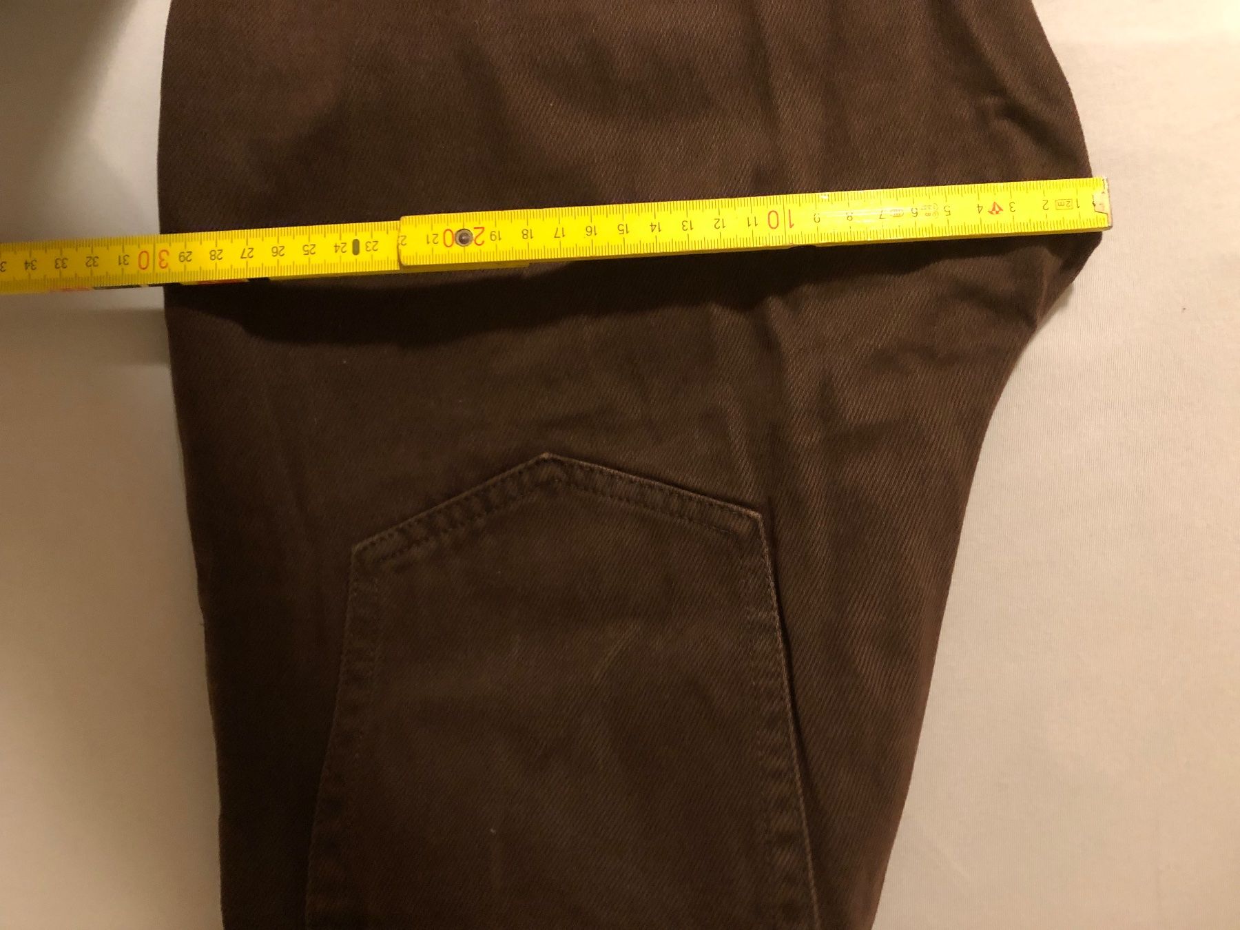 Pull&Bear Jeans: braune Jeans Pull&Bear Gr. 38, weiter Schnitt – Nuovo (secondo la descrizione) da Münchenbuchsee venduto da ryros 2