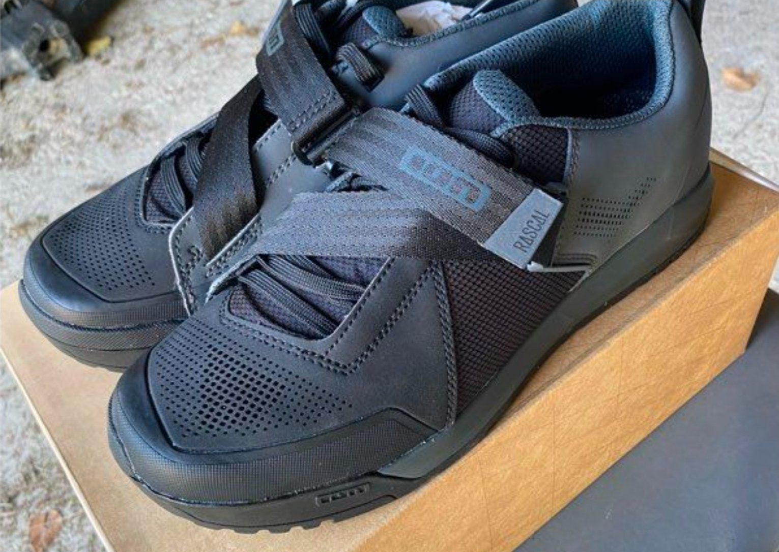 Scarpe da uomo: Ion Rascal- Chaussure vtt clip - taille 41 – Nuovo (secondo la descrizione) da Jouxtens-Mézery venduto da ger_hpd5 1