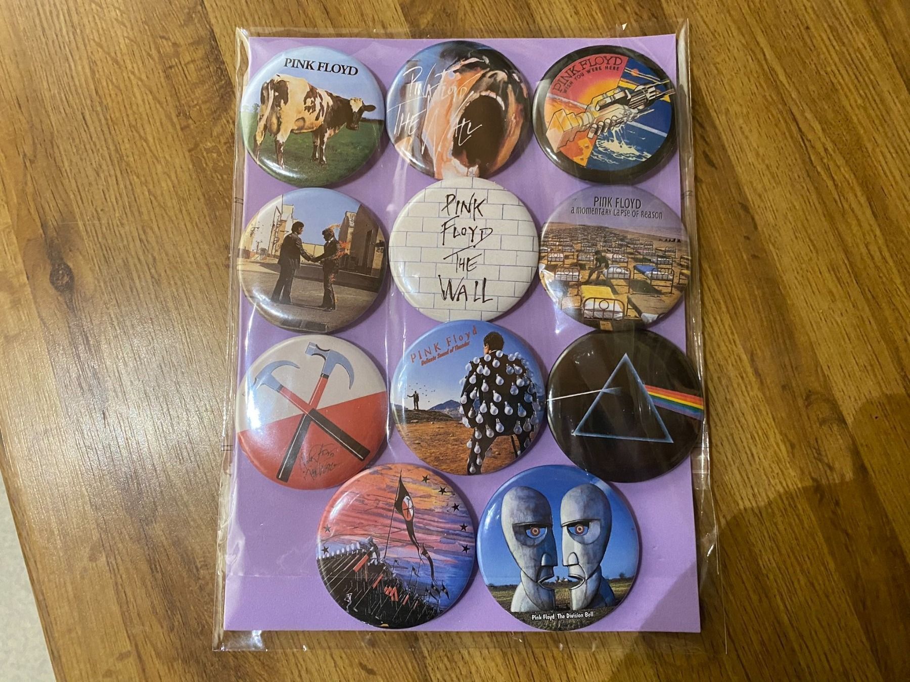 Placchette & Badge: Pink Floyd Ansteck Badges! – Nuovo (secondo la descrizione) da Basel venduto da VinylLover68