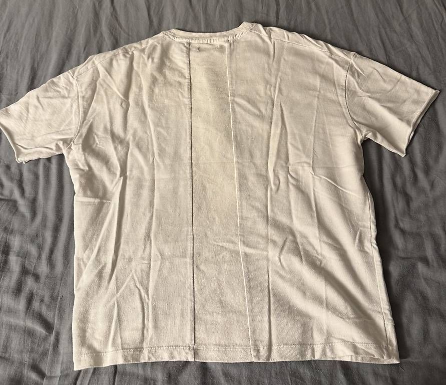 T-shirt: Weisses T-Shirt  – Usato da Wädenswil venduto da dom_pz5d 2