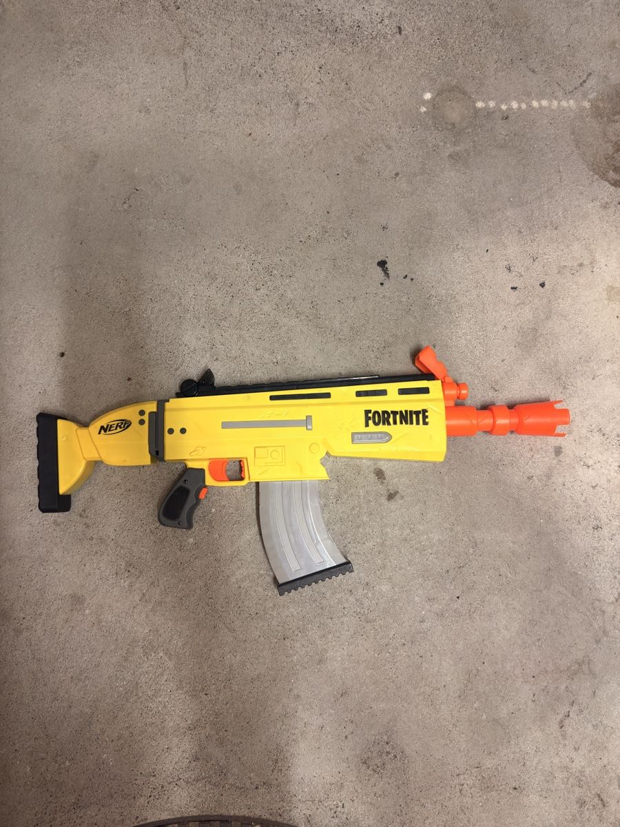 Nerf Giocattoli: Nerf Fortnite Scar AR-L – Usato da Bremgarten AG venduto da Dbar31