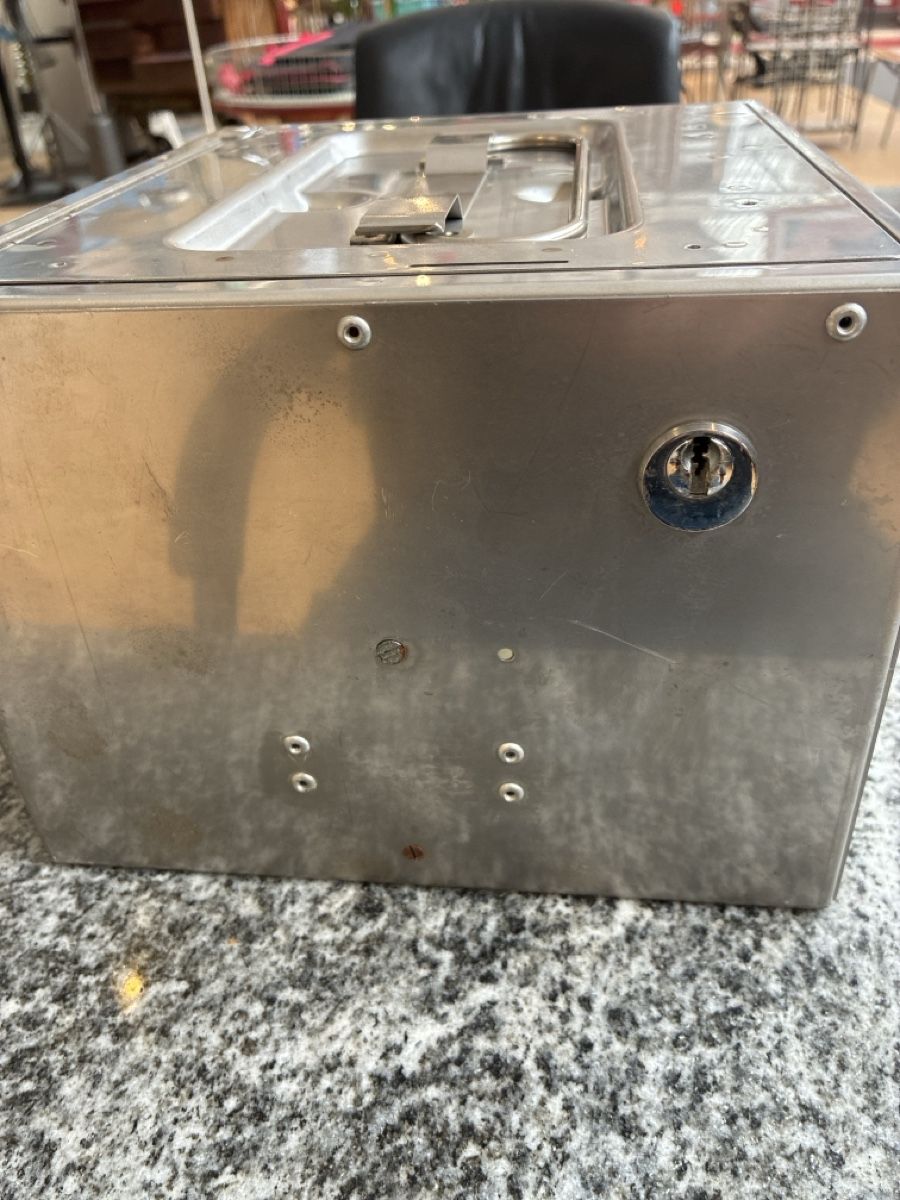 Banconote: edelsthalbox banknoten stapler – Usato da Dagmersellen venduto da casatualiq 2