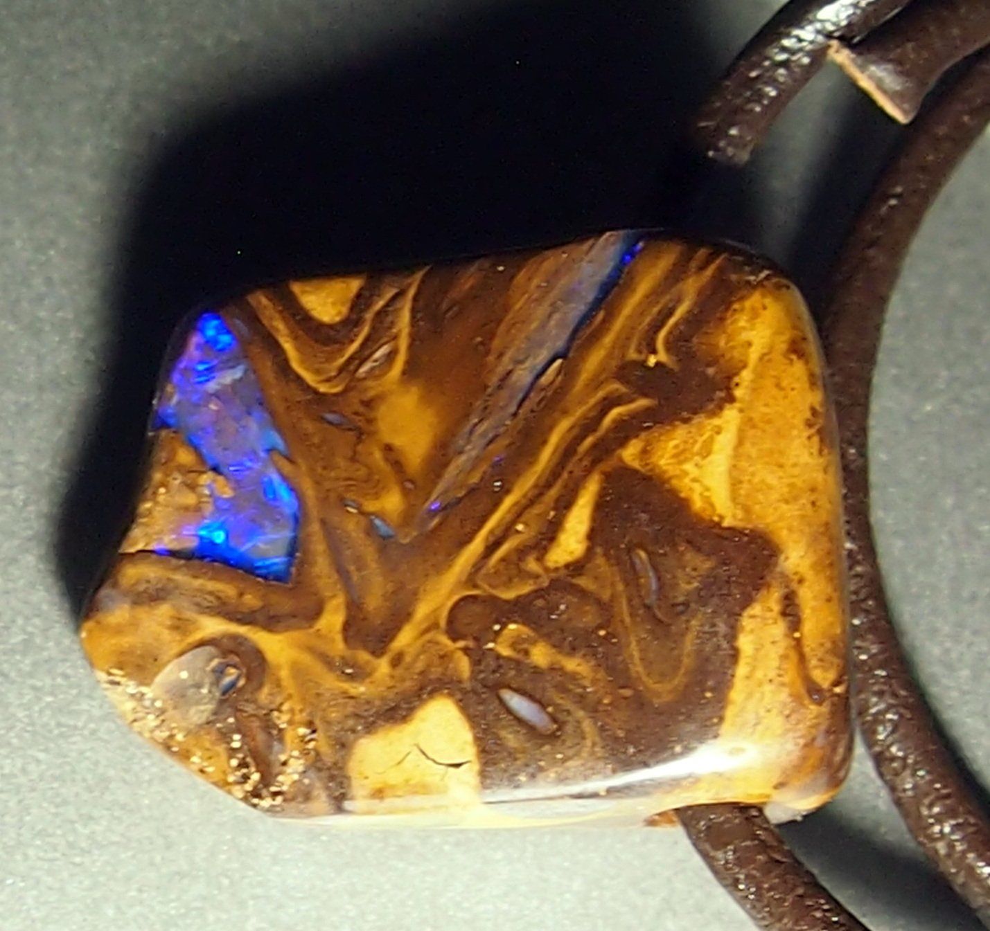 Edelsteine: Australian Koroit Opal, blauen Farbenfunken – Neu (gemäss Beschreibung) aus Reinach BL von Hesekiel39 2